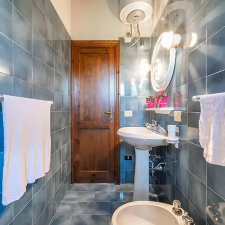 Holiday home Appealing Near The Sea Porto Istana